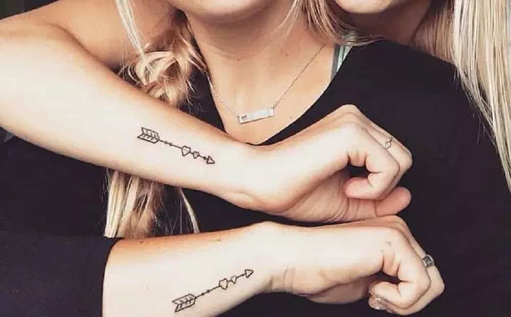 Tatuagem de irmãs, 50 ideias estilosas para tatuar com a sis