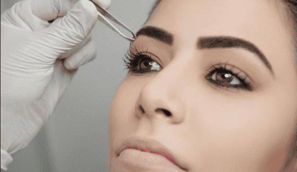 Micropigmentação de sobrancelhas: especialistas respondem dúvidas sobre procedimento