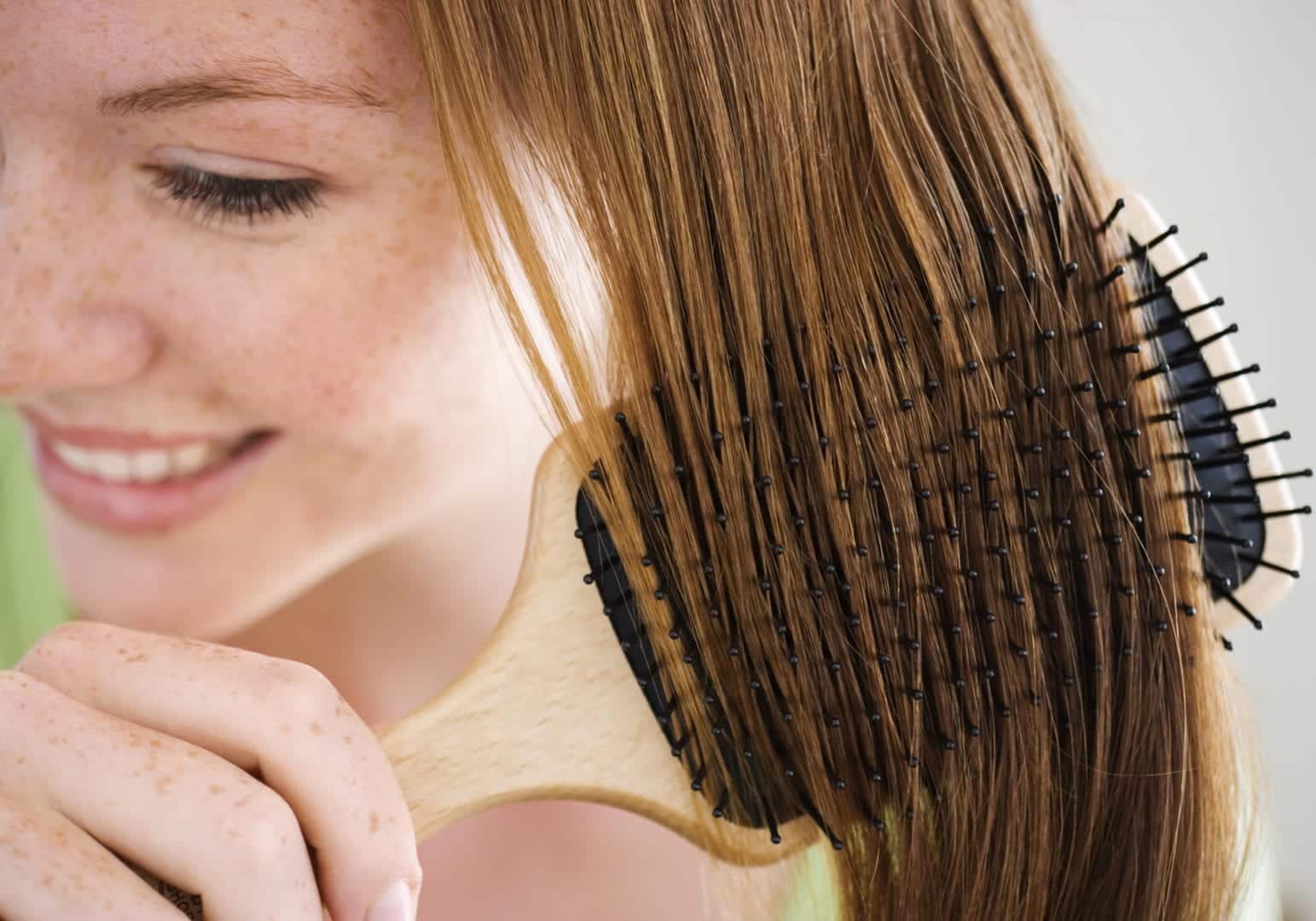 Confira agora 8 hábitos responsáveis por deixar o cabelo feio