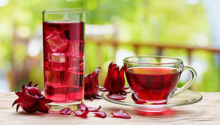 Chá de hibisco - é bom para a saúde e ajuda no emagrecimento