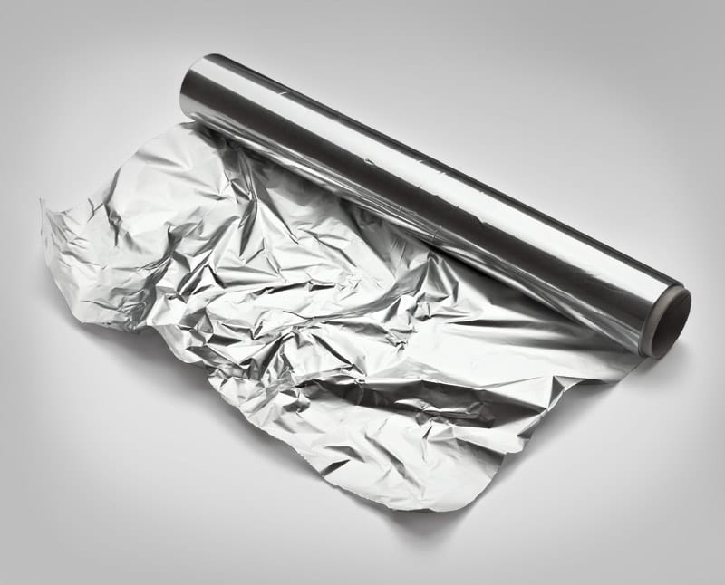 Papel alumínio - saiba como utilizar, descartar e formar alternativas de uso
