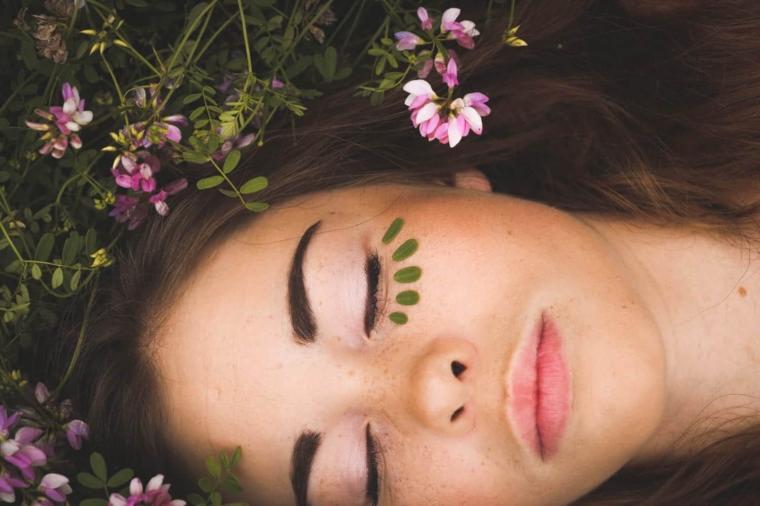Maquiagem vegana - saiba mais sobre a beleza sustentável