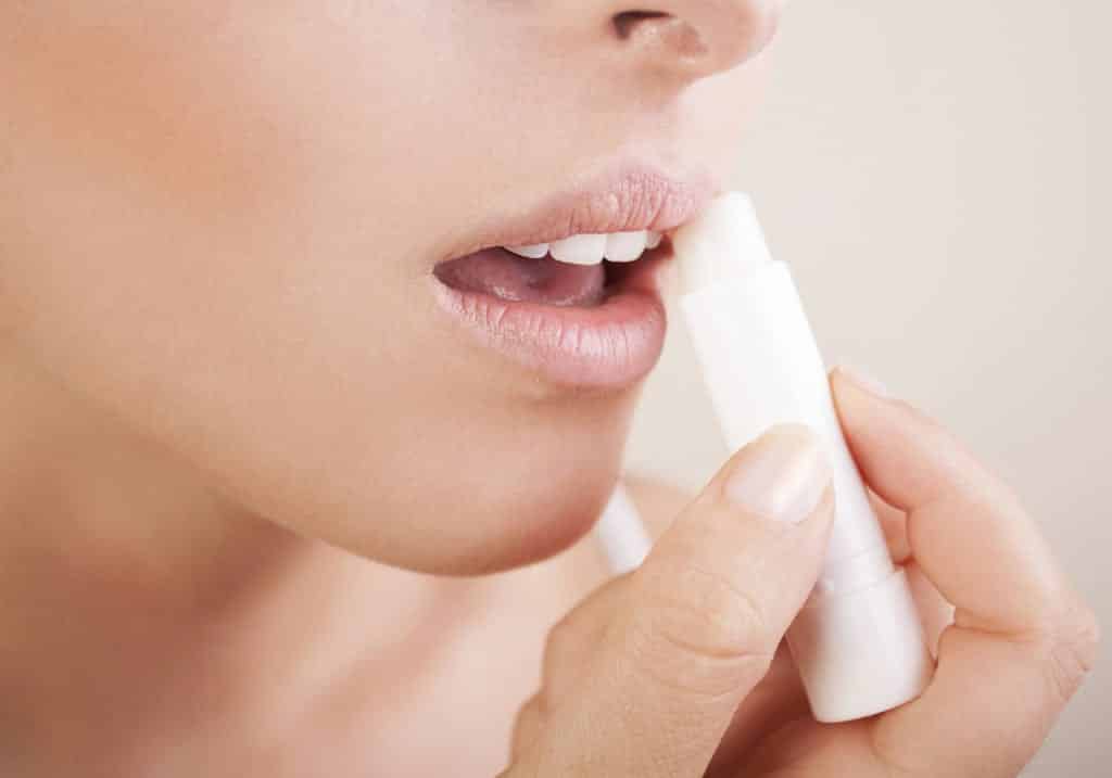 Lábios secos - o que causa, como tratar e evitar no futuro