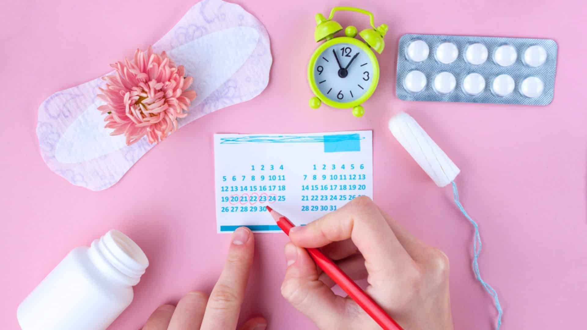 O que faz a mulher menstruar duas vezes no mesmo mês? #dicas
