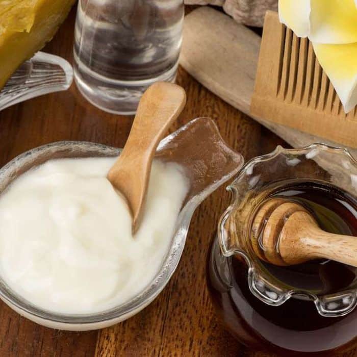 Benefícios do mel para a pele: receita de mel com óleo de coco