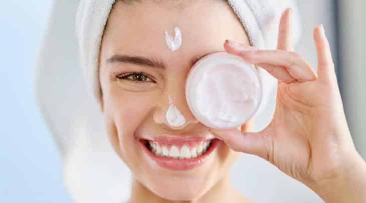 Hidratante facial — 14 melhores opções para o rosto na hora da skincare