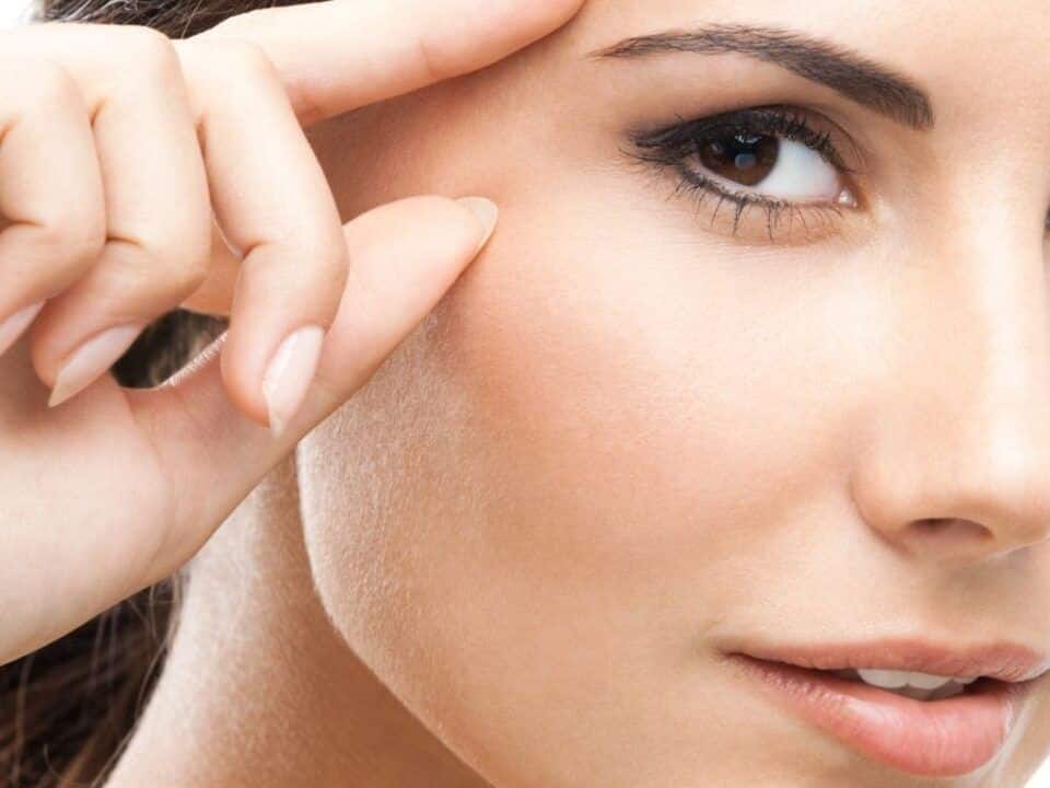 Preenchimento de olheiras- rotina de cuitados+ tendências de tratamento