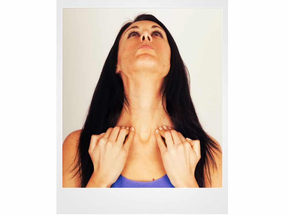 Yoga facial, o que é? Benefícios e passo a passo de exercícios