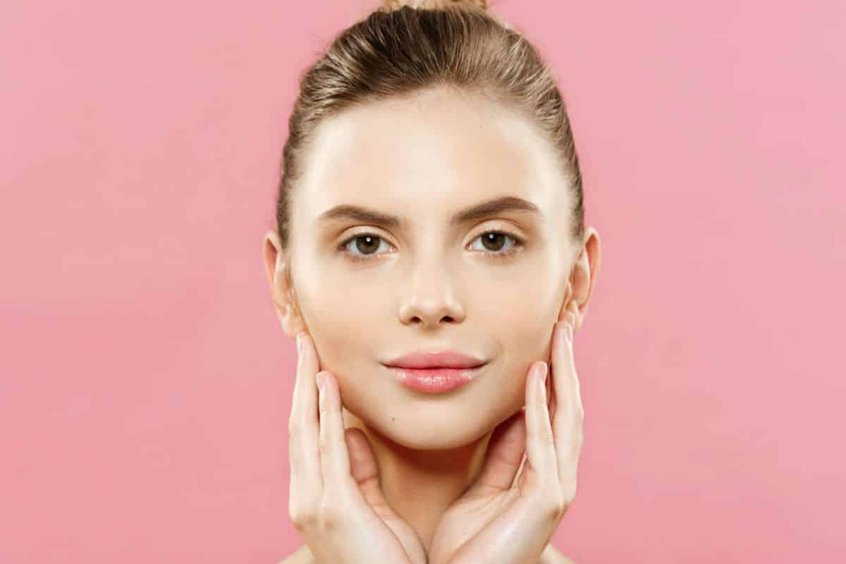 6 benefícios do ácido hialurônico para a pele e como aplicá-lo