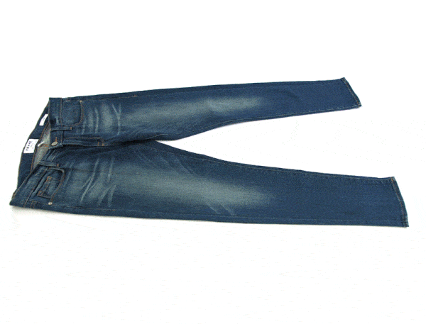 Como dobrar calça jeans