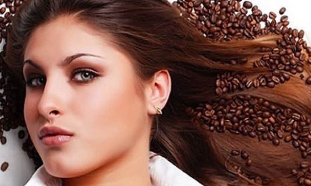 Cafeína no cabelo - mitos e verdades sobre as receitas caseiras