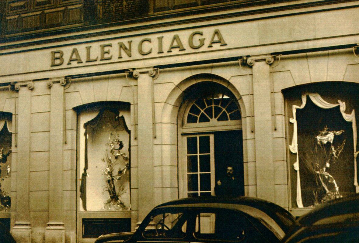 Balenciaga - a história da marca glamourosa com estilo único