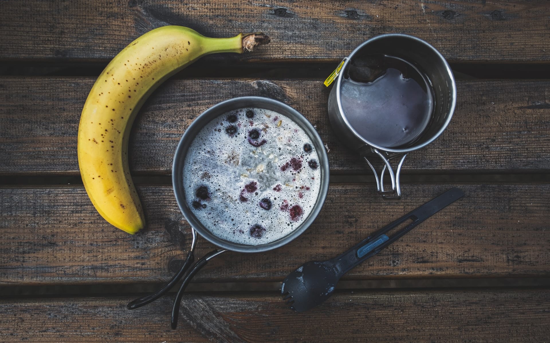 Chá de banana: 10 benefícios e como fazer em casa