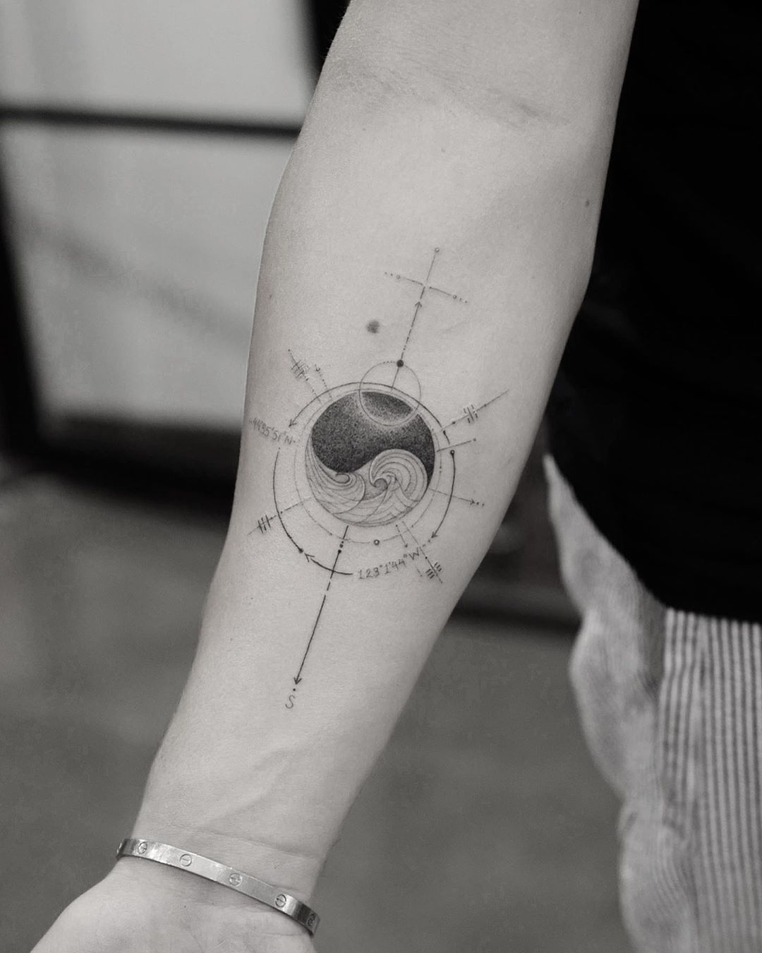 Tatuagem pontilhismo: 70 inspirações delicadas para te inspirar