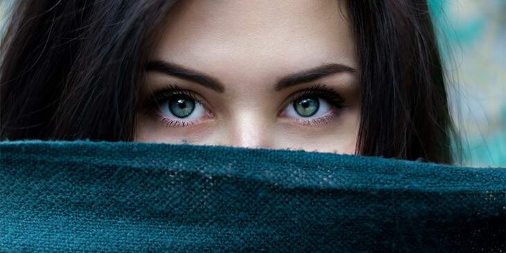 Sonhar com olho verde: 27 significados para diferentes sonhos com olhos