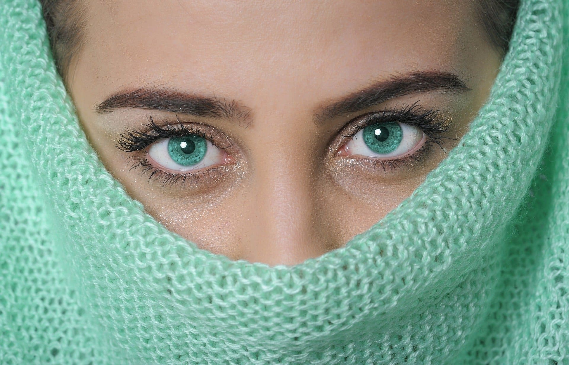 Sonhar com olho verde: 27 significados para diferentes sonhos com olhos