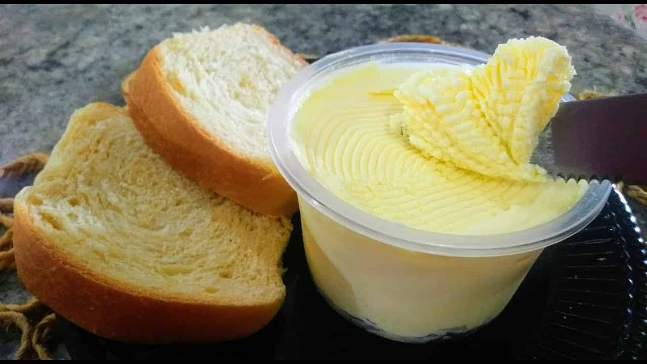 Manteiga caseira com apenas 2 ingredientes