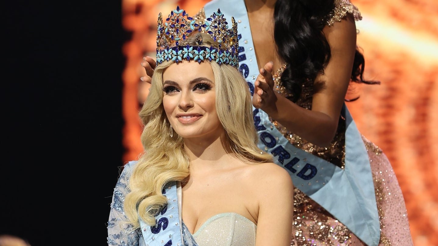 Quem é a Miss Mundo 2022? Conheça a polonesa Karolina Bielawska
