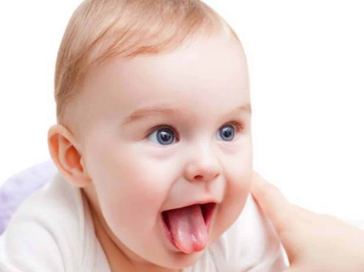 Teste da linguinha: o que é e porque é importante para os recém-nascidos