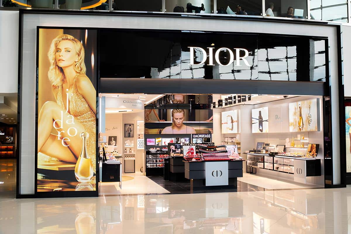 Dior: conheça a história dessa marca clássica e sofisticada