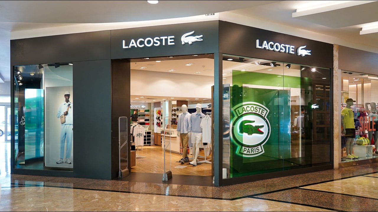 Lacoste: conheça a história da icônica marca do crocodilo
